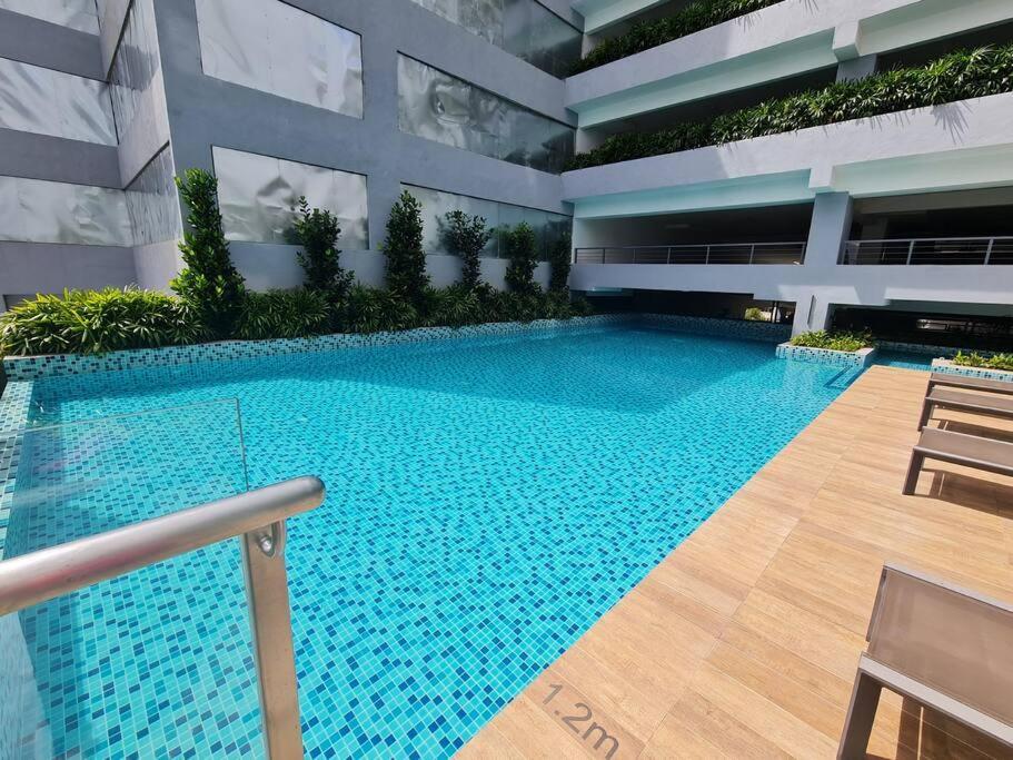 Homeaway 2r1b 10 Mins To Klcc * Kuala Lumpur