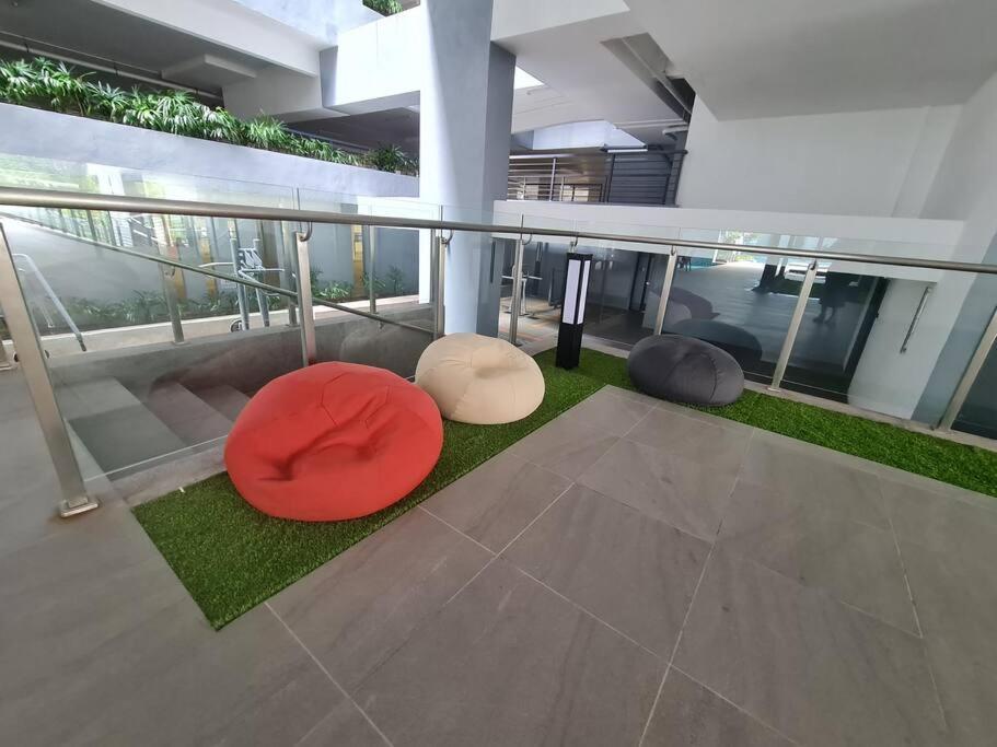 Homeaway 2r1b 10 Mins To Klcc Pangsapuri Kuala Lumpur