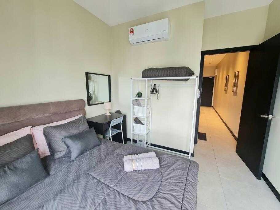 Homeaway 2r1b 10 Mins To Klcc Kuala Lumpur